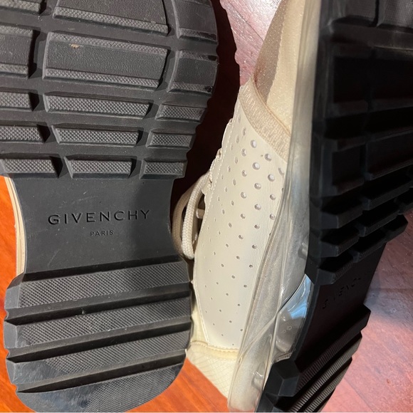 Givenchy Cream and Black Women's Sneakers - Picture 4 of 6